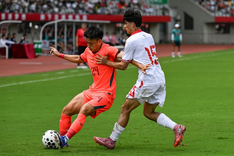 U23国足绝杀塔吉克 05后双星首秀获及格分