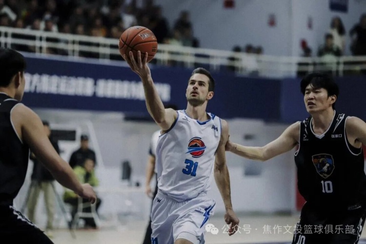 河南焦作文投放弃五外援续约权 霍尔德等即战力离队 河南焦作文投放弃五外援续约权 霍尔德等即战力离队