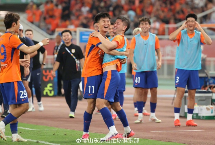山东泰山主场3-1青岛海牛，拿下齐鲁德比