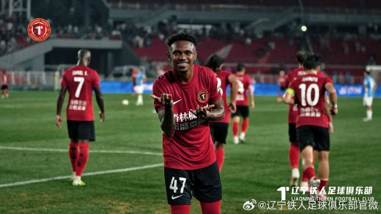 辽宁铁人1-2深圳新鹏城 姜至鹏角球绝杀逆转