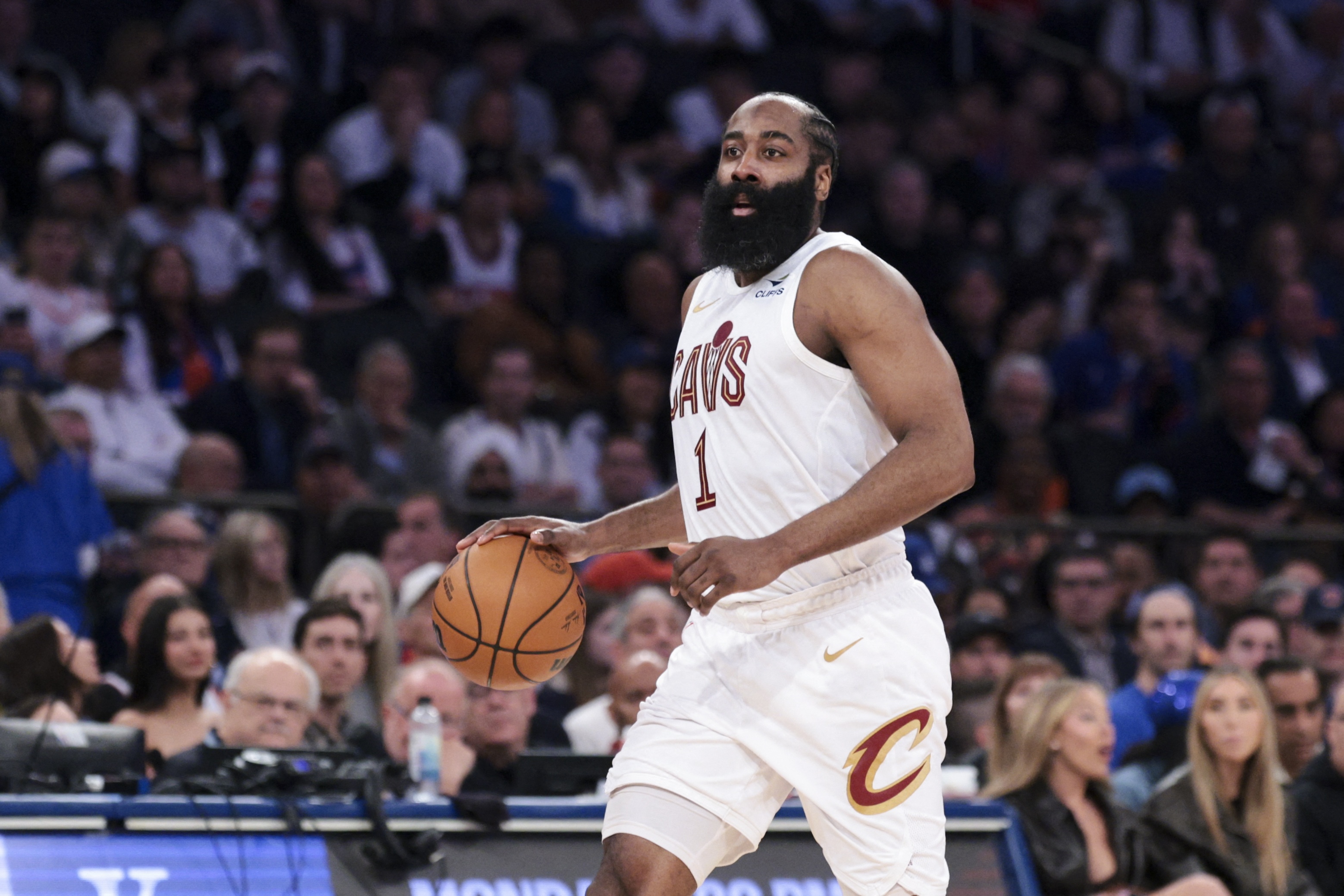 09届选秀生涯总助攻榜：哈登破万居首 库里、霍勒迪分列二三位