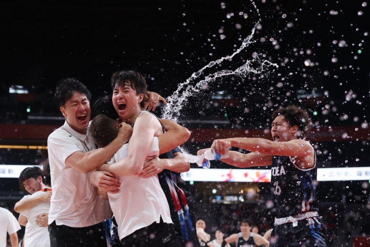 4项均有奖牌&至少1金!媒体人:韩国男女篮今年亚运表现让人意外 4项均有奖牌&至少1金!媒体人:韩国男女篮今年亚运表现让人意外